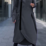 Hildegard | Šaty s kapucí a dlouhými rukávy s asymetrickým lemem