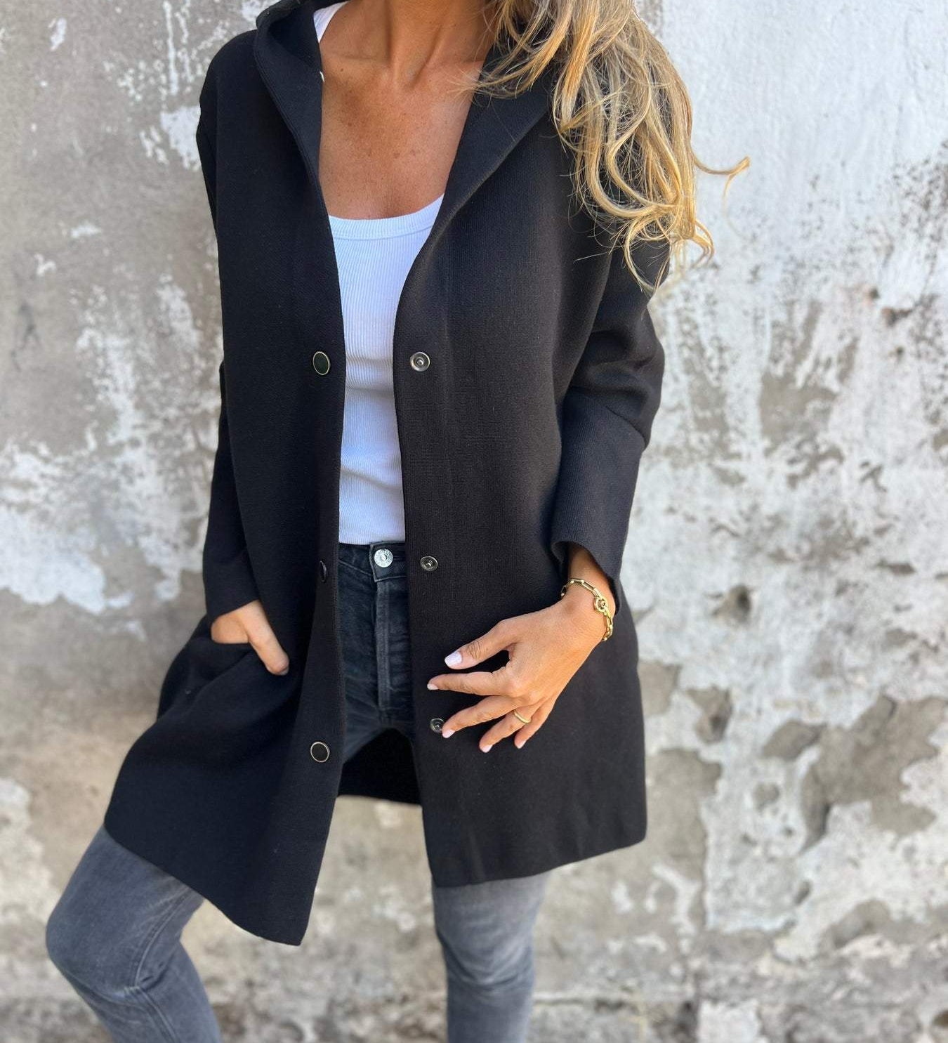 Adelina | Svetřík s knoflíky a kapucí