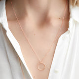 LUXE Organický Náhrdelník s Otevřeným Kroužkem