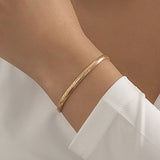 Plochý hadí kostní náramek