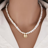 Náhrdelník s velkými perlami ve tvaru hvězdy