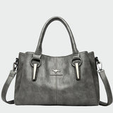 Nadčasová elegantní kabelka přes rameno