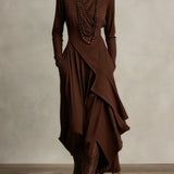 Karolína ❘ Asymetrické plisované maxi šaty s vysokým límcem