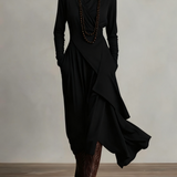 Karolína ❘ Asymetrické plisované maxi šaty s vysokým límcem