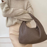 Aurelia | Oversize elegance s praktickým designem